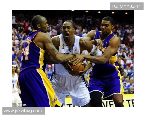 2009年NBA总决赛湖人与活塞的巅峰对决回顾与分析
